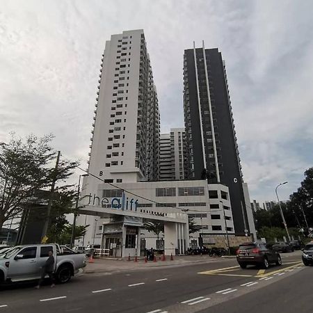 Aliff Residences 艾麗軒 Johor Bahru Esterno foto